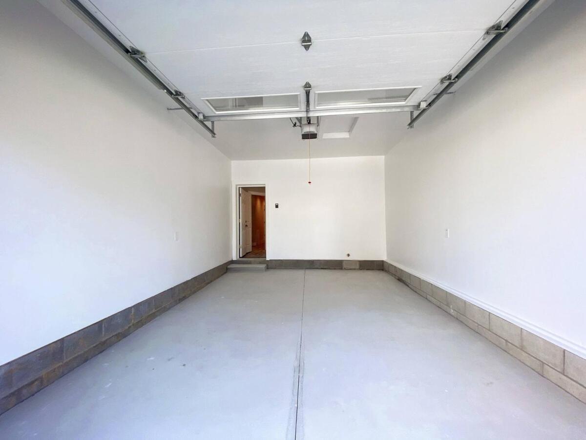 Beautiful Cozy New Build Home - Pet Friendly South Euclid Exterior photo